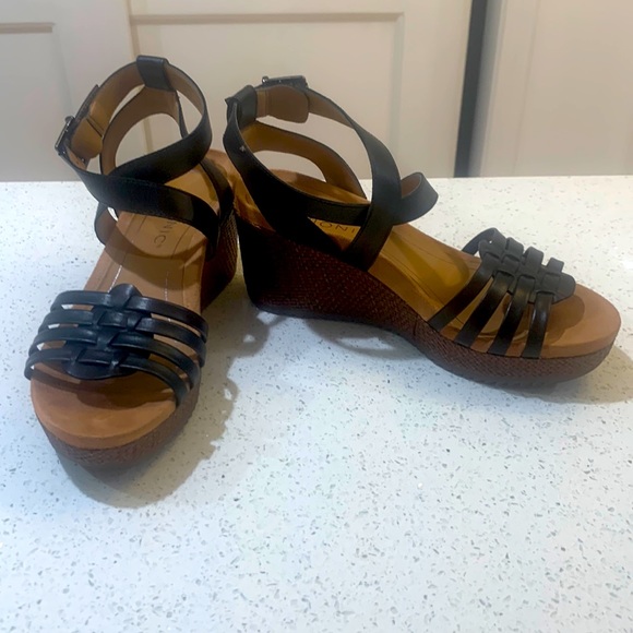 Vionic | Shoes | Clarissa Wedge New By Vionic Size 7 | Poshmark